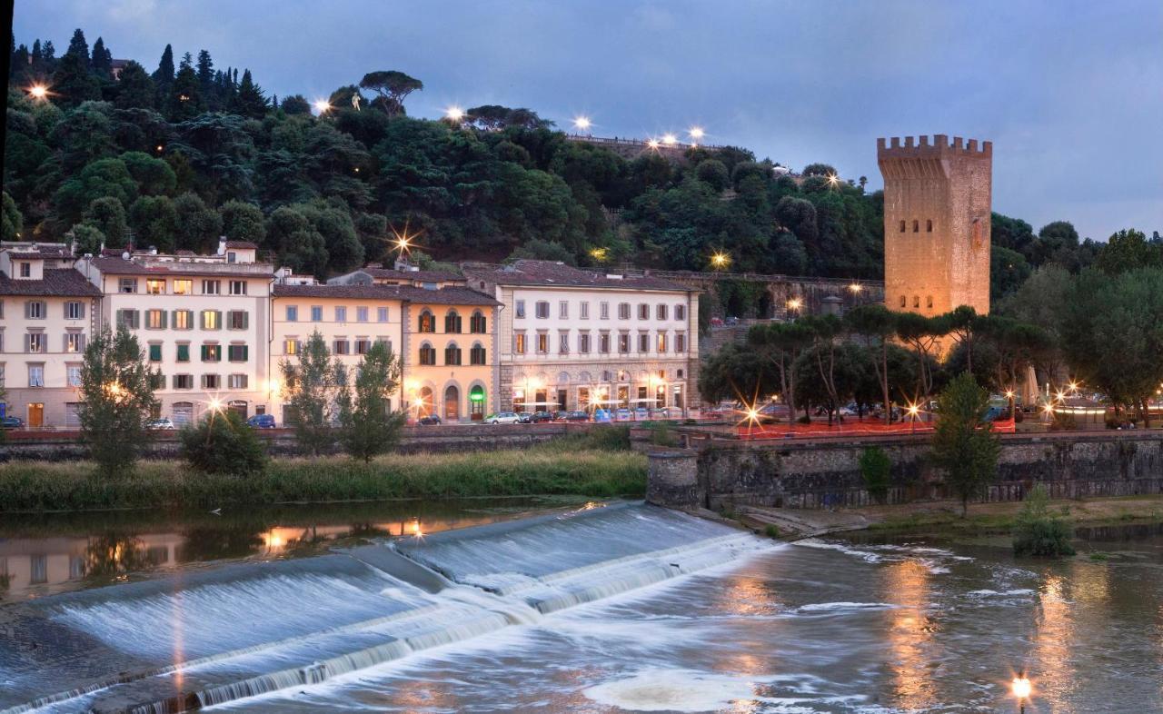 Deluxe Suite met Toegang tot de Spa en Uitzicht op de Arno