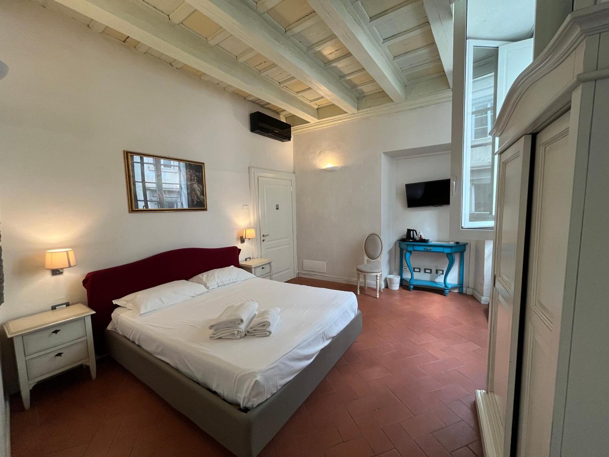 Double Room,1556856094:JPEG