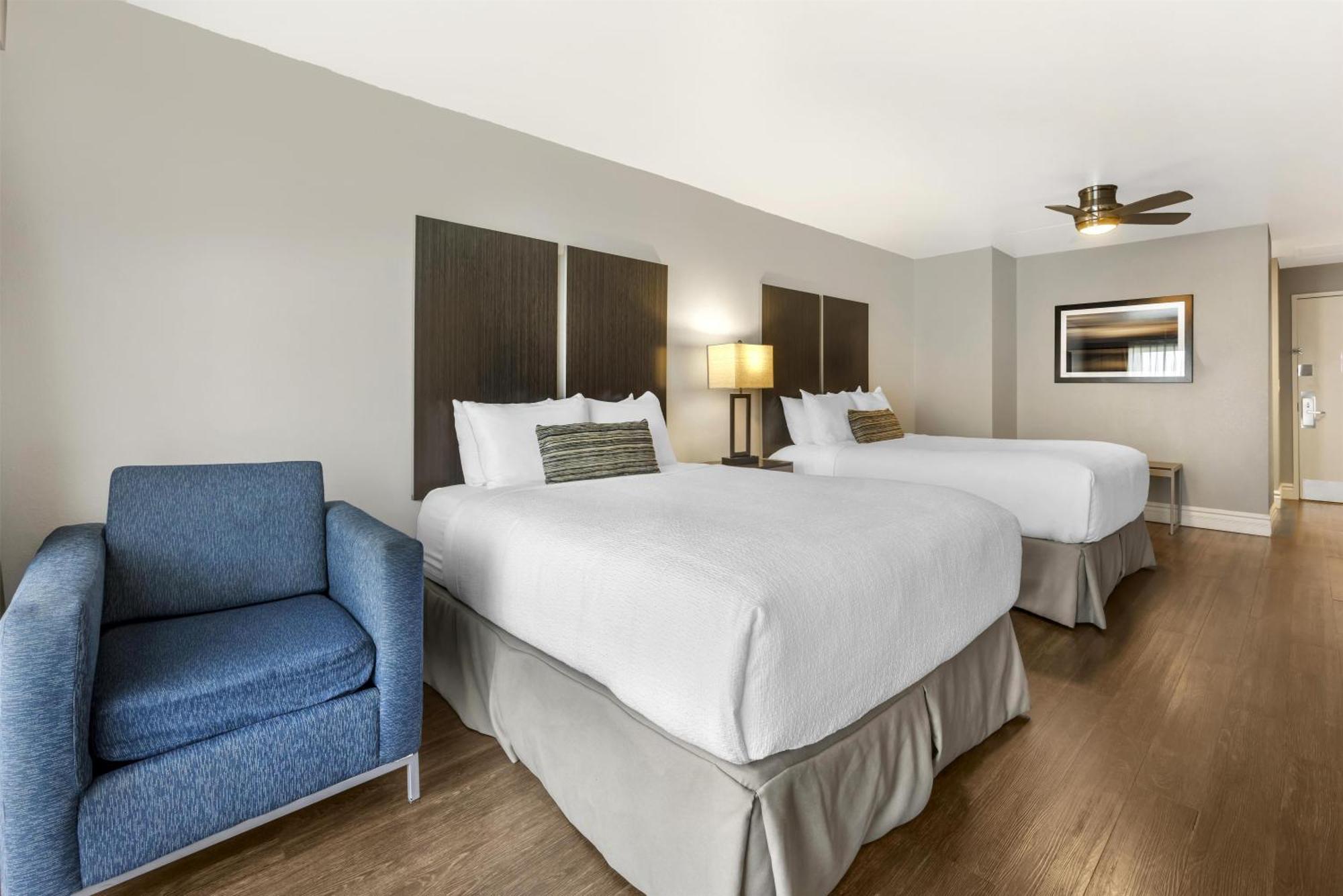 Non-Pet 2 Queen Beds Balcony River View Oversized Room,1731446374:JPEG
